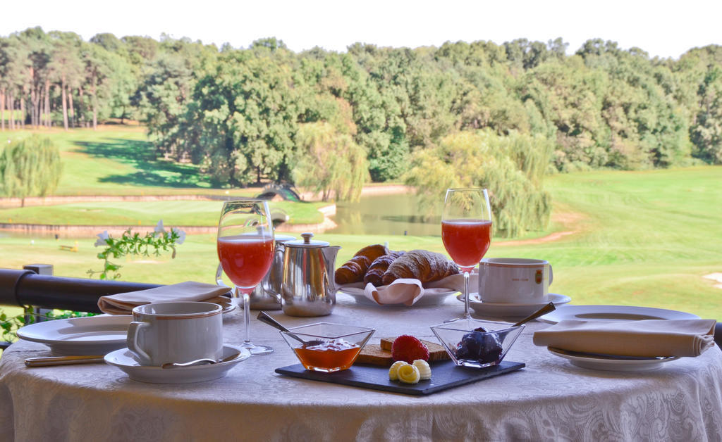 Golf Hotel Castelconturbia Agrate Conturbia Exterior foto