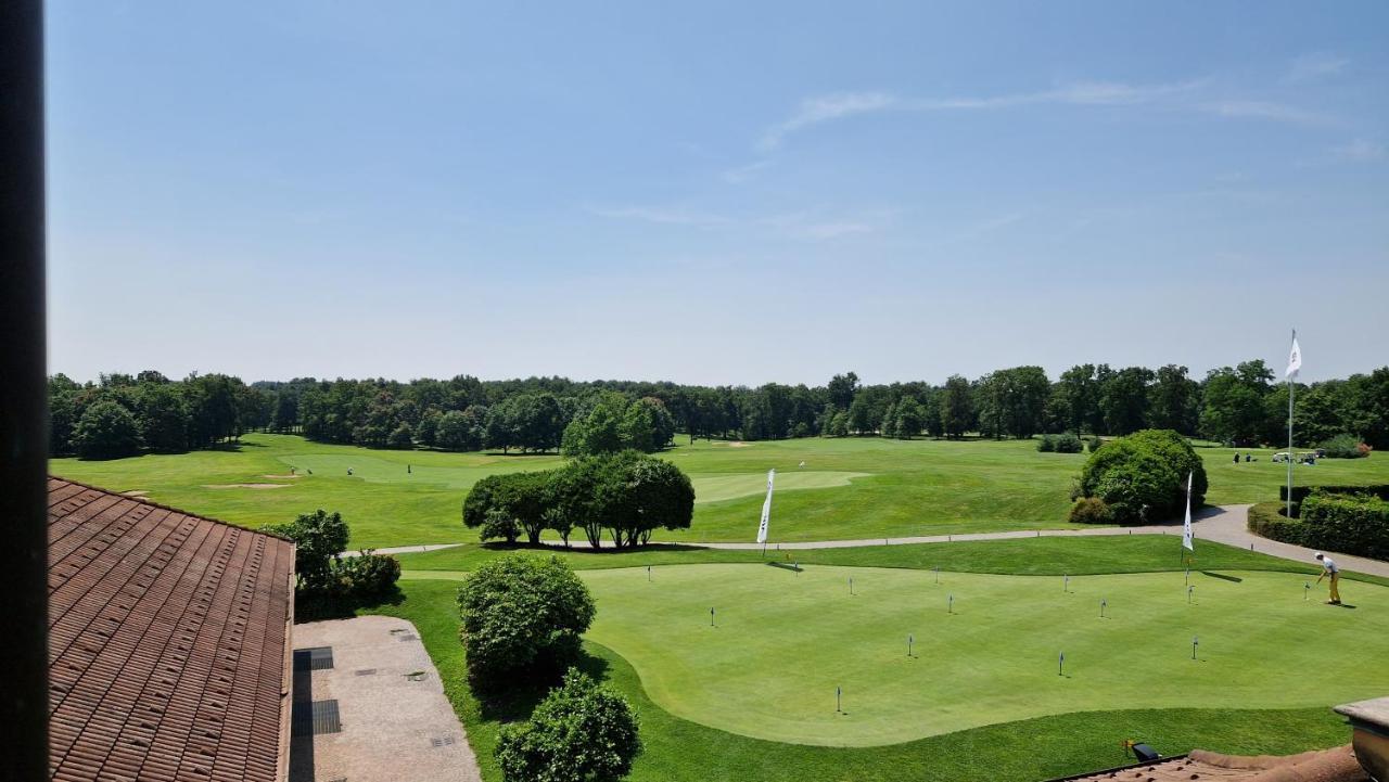 Golf Hotel Castelconturbia Agrate Conturbia Exterior foto